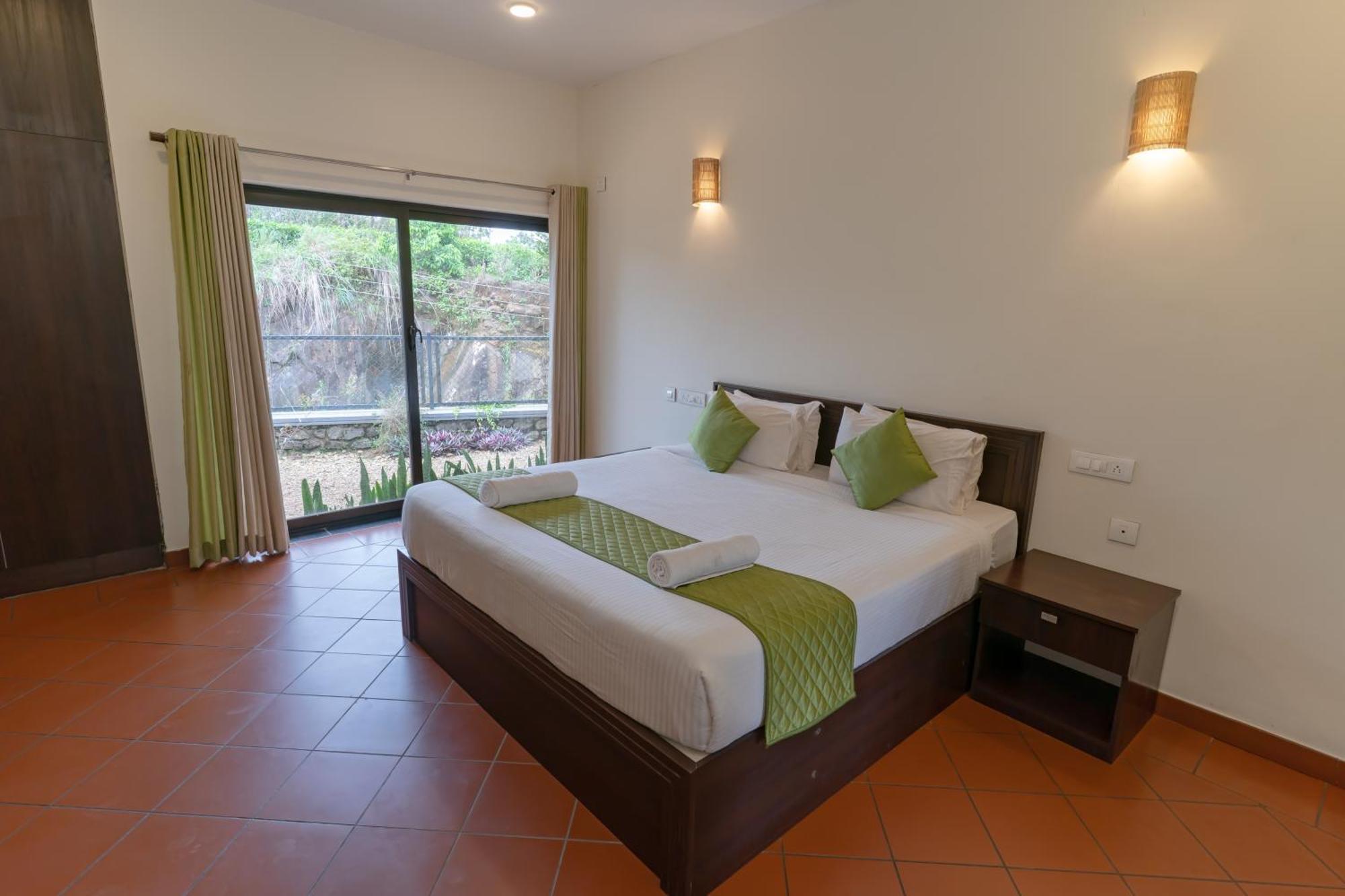 Beyond Pines Vagamon Bed and Breakfast Exteriör bild